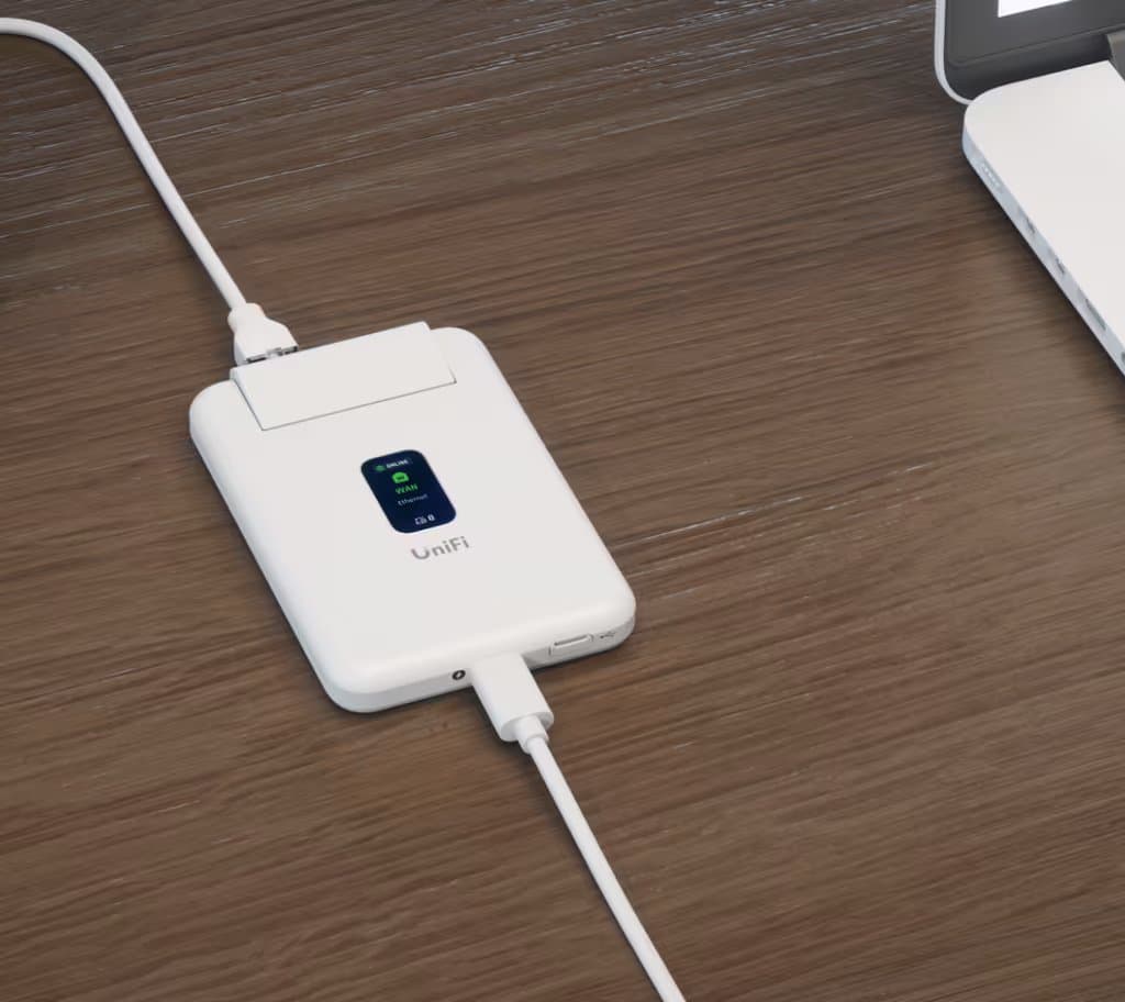 Ubiquiti UniFi Travel Router